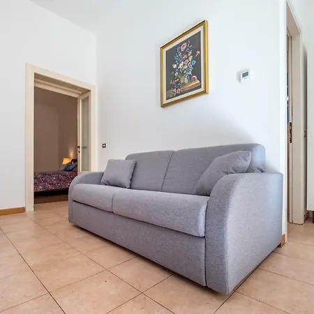 Viale Corsica *
